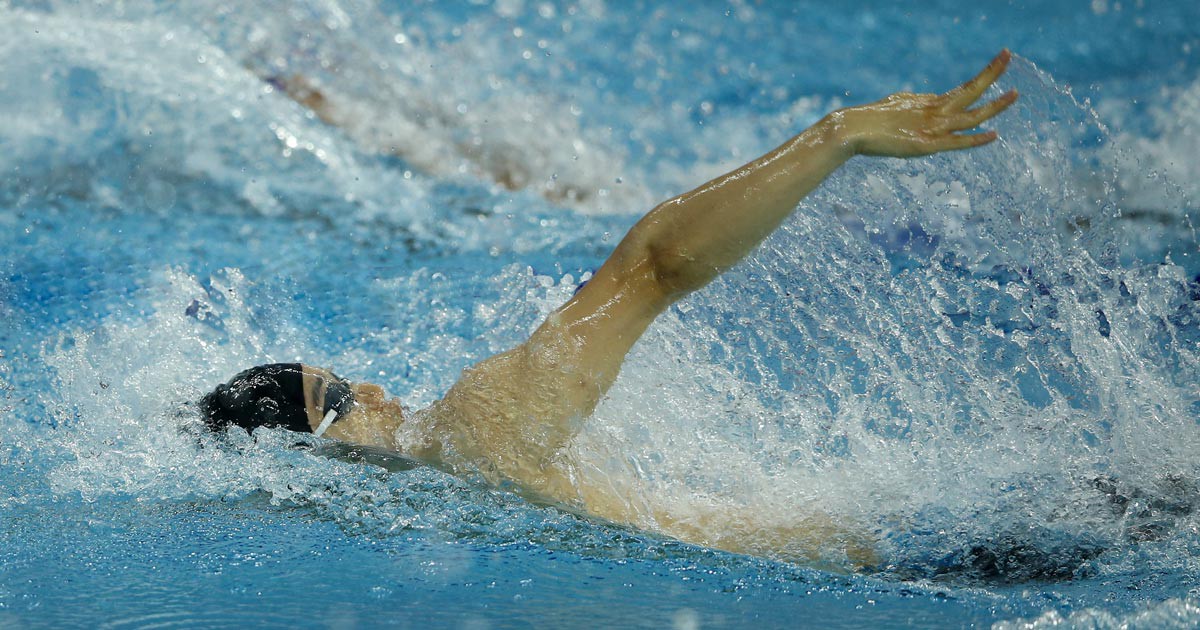 Paderborner André Wiersig schwimmt durch Kaiwi-Kanal