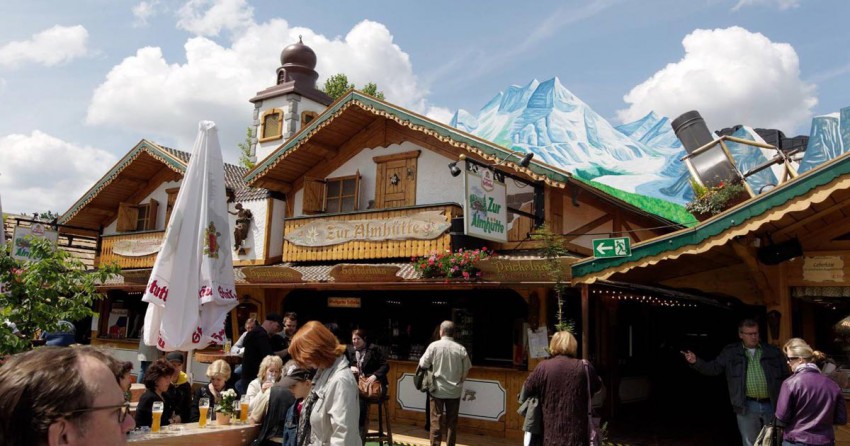 Die Almhütte auf Libori in Paderborn