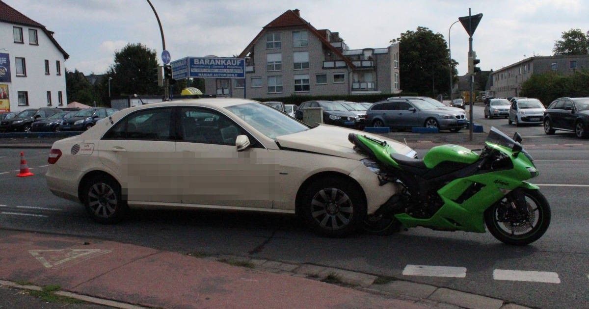 Auffahrunfall verletzter Motorradfahrer Paderborn