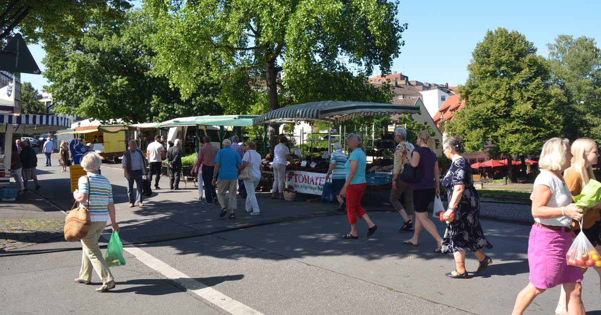 Wochenmarkt Paderborn startet am Abdinghof