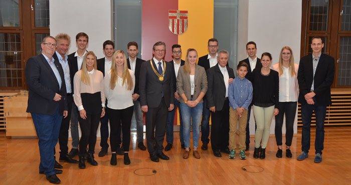 Squash-Meister aus Paderborn im Rathaus empfangen