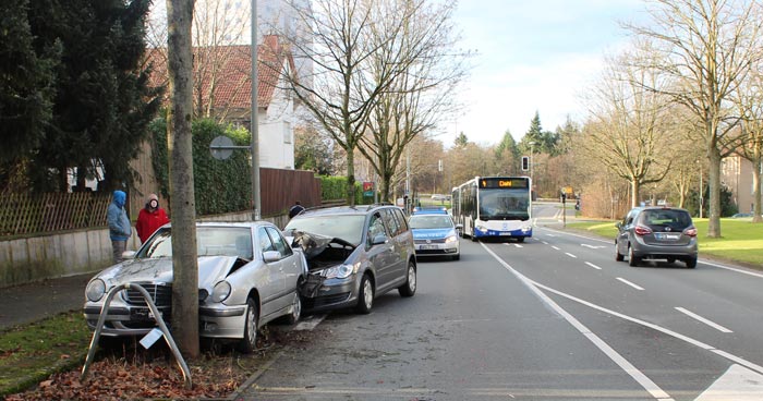 Unfall mit Fahrerflucht in Paderborn