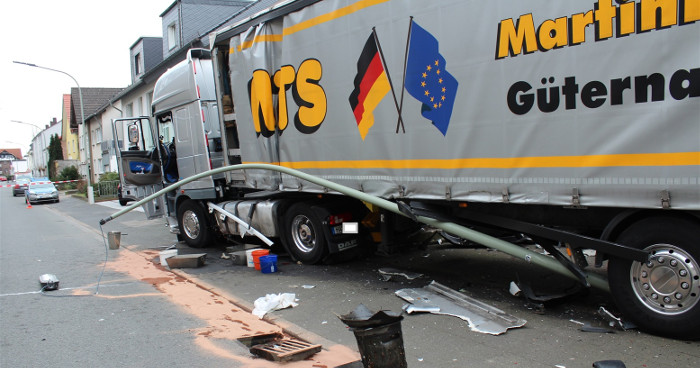 LKW Fahrer Schlaganfall Unfall Paderborn 2016
