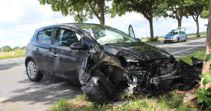 Unfall-Paderborn-Salzkotten-Verne-280616