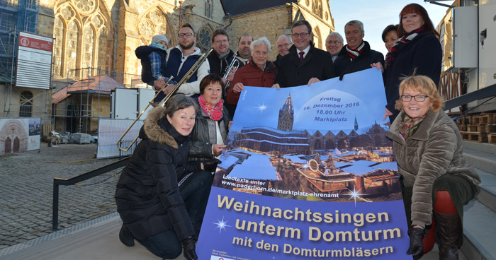 Weihnachtssingen unterm Domturm Paderborn